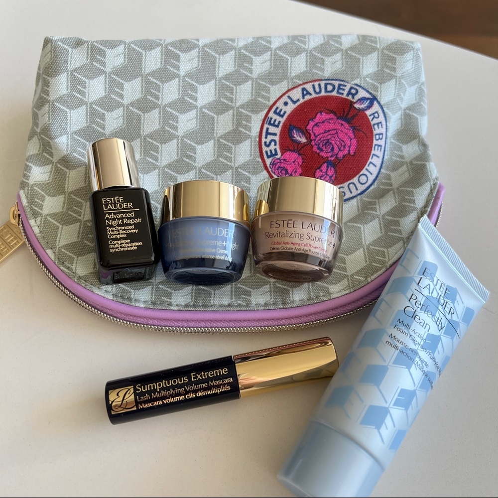 NEW* Estée Lauder simple set